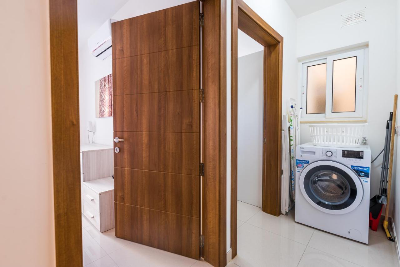 Sh6A- Qawra Prime Location 2 Bedroom Apartment St. Paul's Bay Luaran gambar